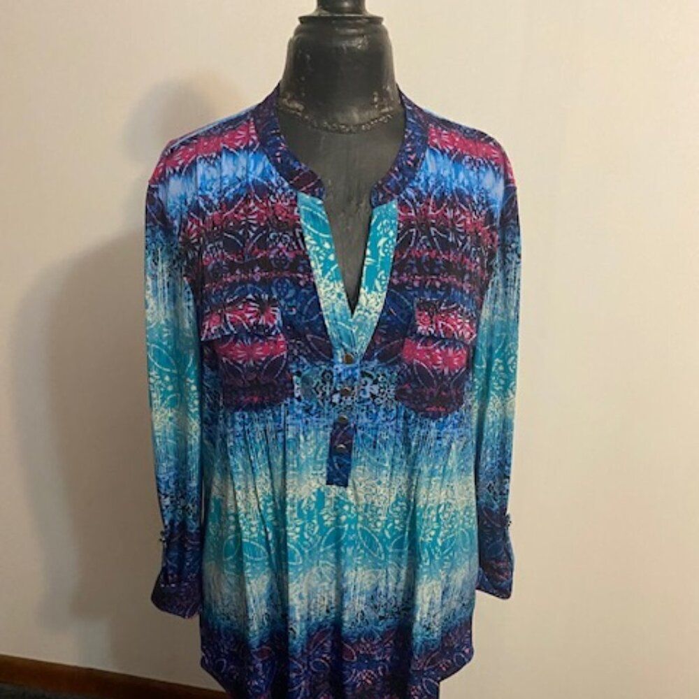 Ava & Grace Blue/Pink V-neck 3/4 sleeves top, size XL